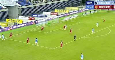 新鹏城2-0铜梁龙,韦斯利造点+失点+破门,杜月徵两次进球被吹