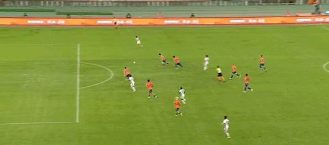 海港客场3-0山东晋级足协杯半决赛,杨希传射建功,莱昂纳多助攻
